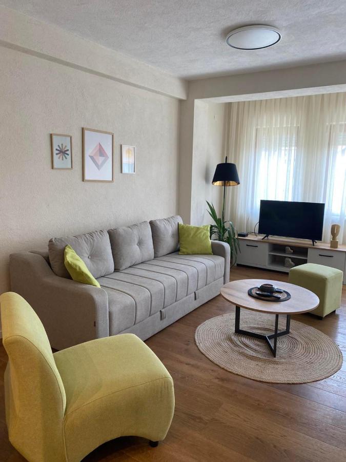 Apartment N & N Struga Esterno foto